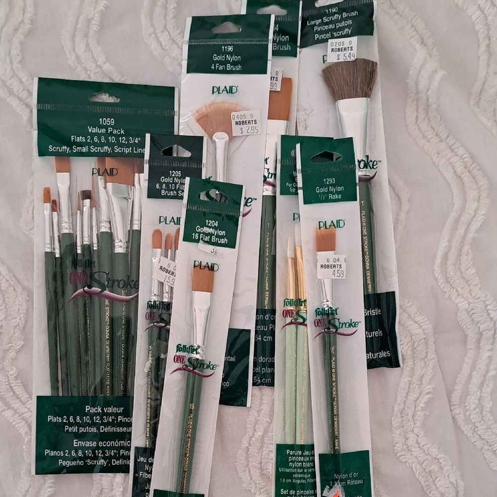 Plaid Paint Brush Set - Green and White